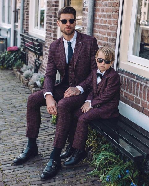 blazers burgundy wedding suit for men 2022 and children formal suit custom farther son tuxedo slim fit 3 pieces new(jacket+pants+vest), White;black
blazers burgundy wedding suit for men 2022 and children formal suit custom farther son tuxedo slim fit 3 pieces new(jacket+pants+vest), White;black