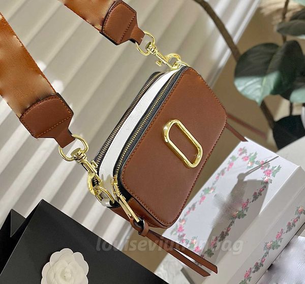 designer womens shoulder bag letter pink green black color contrast camera bags versatile messenger bags 104213
designer womens shoulder bag letter pink green black color contrast camera bags versatile messenger bags 104213