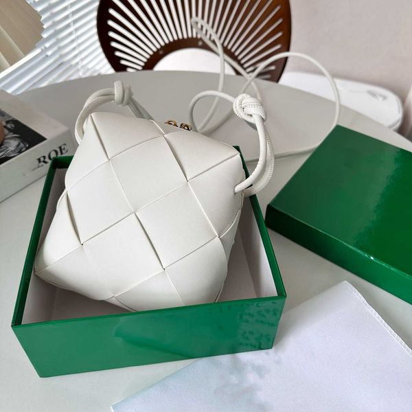 designer bags braided square bag women handbag shoulder bags crossbody bag classic fashion thick chain braided square pillow bagss
designer bags braided square bag women handbag shoulder bags crossbody bag classic fashion thick chain braided square pillow bagss
