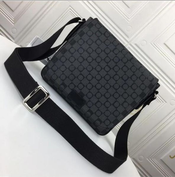 district pm mm messenger bag monograms eclipse black coated canvas mens designer leather shoulder bags man luxurys designers cross body purs
district pm mm messenger bag monograms eclipse black coated canvas mens designer leather shoulder bags man luxurys designers cross body purs