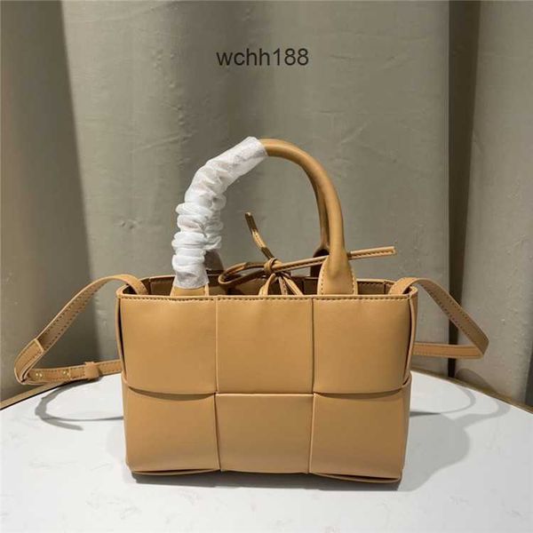 woven arco high evening bottegas girl 2023 mini totes fashion designer sense tote bags small basket women's bag crossbody leather women
woven arco high evening bottegas girl 2023 mini totes fashion designer sense tote bags small basket women's bag crossbody leather women