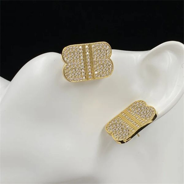 designer's new luxury women's earrings women's jewelry girl party gift, Golden
designer's new luxury women's earrings women's jewelry girl party gift, Golden