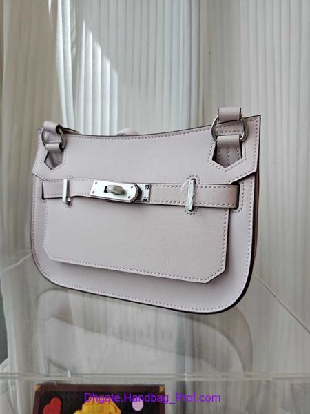 8a quality original hemrres j ypsiere tote bag for sale layer leather mini gypsy bag underarm small 2023 new genuine leather one shoulder cr
8a quality original hemrres j ypsiere tote bag for sale layer leather mini gypsy bag underarm small 2023 new genuine leather one shoulder cr