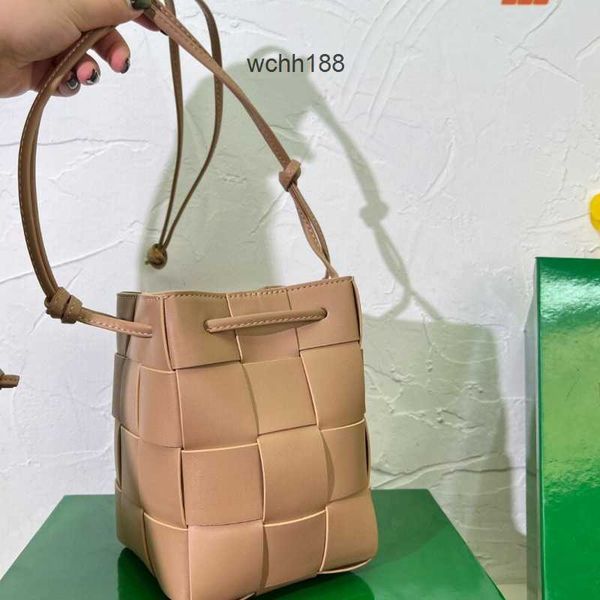 bottegas evening bags 2023 designer girl woven cassette tote basket handheld one shoulder crossbody mini bucket leather bag versatile women