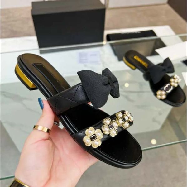 luxury designer womens sandals slippers heels rubber waterproof platform candy color flats jelly shoes slippers outdoor beach slides, Black
luxury designer womens sandals slippers heels rubber waterproof platform candy color flats jelly shoes slippers outdoor beach slides, Black