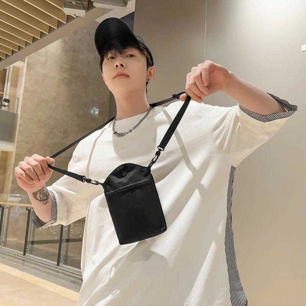 fashion brand pouch mens messenger bag ins simple and lightweight small special interest design mobile coin purse, Red;black
fashion brand pouch mens messenger bag ins simple and lightweight small special interest design mobile coin purse, Red;black