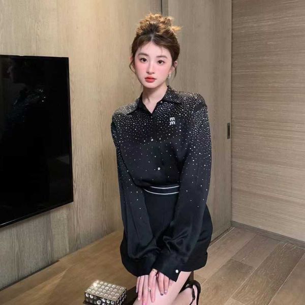 fashion casual shirt designer blouse summer letter printing long sleeved shirts full ironing diamond polo collar shirt cardigan jacket, White
fashion casual shirt designer blouse summer letter printing long sleeved shirts full ironing diamond polo collar shirt cardigan jacket, White