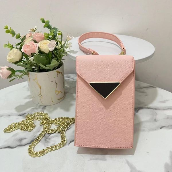 designer small shoulder women luxury leisure mobile phone bag chain classic mini messenger female bags
designer small shoulder women luxury leisure mobile phone bag chain classic mini messenger female bags