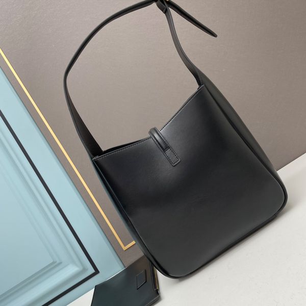 vintage underarm bag large capacity tote bag shoulder bag bucket bag genuine leather cowhide hardware letter metal texture adjustable should
vintage underarm bag large capacity tote bag shoulder bag bucket bag genuine leather cowhide hardware letter metal texture adjustable should