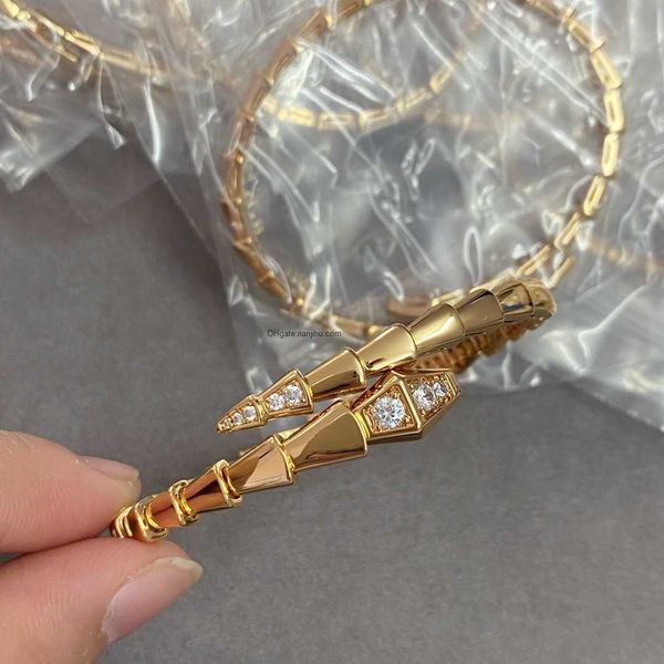 designer luxury belgary brand straight v jinbao family elastic 18k gold essence craft full head and tail diamond snake smooth spring bracele, Black
designer luxury belgary brand straight v jinbao family elastic 18k gold essence craft full head and tail diamond snake smooth spring bracele, Black
