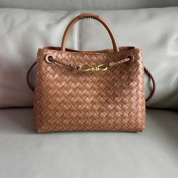 handheld shoulder bag bottegas metal evening totes bags crossbody 2023 buckle designer woven girl one cowhide andiamo summer handbag women p
handheld shoulder bag bottegas metal evening totes bags crossbody 2023 buckle designer woven girl one cowhide andiamo summer handbag women p