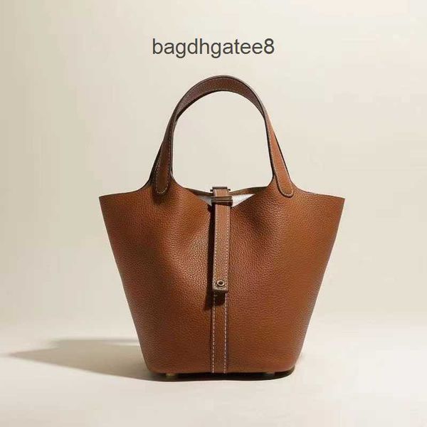 lady leather lock bags tote bag picotins designer layer cowhide togo soft 2023 basket women's picotin small water bucket handbag large
lady leather lock bags tote bag picotins designer layer cowhide togo soft 2023 basket women's picotin small water bucket handbag large