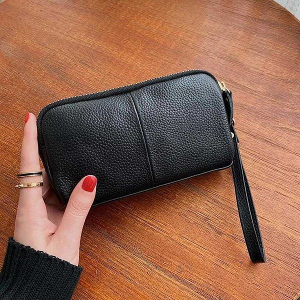genuine leather clutch bag womens simple casual zipper small wholesale first layer cowhide wallet for women, Red;black
genuine leather clutch bag womens simple casual zipper small wholesale first layer cowhide wallet for women, Red;black