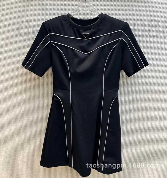 basic & casual dresses designer a-line dress sporty girls' bright thread design slim short sleeve midskirt summer light luxury women�, Black;gray
basic & casual dresses designer a-line dress sporty girls' bright thread design slim short sleeve midskirt summer light luxury women�, Black;gray