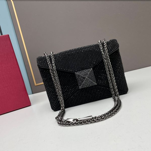 women chain bag shoulder crossbody bag tote bag soft sheepskin lining full diamonds chain shoulder strap magnetic bucket opening closing can
women chain bag shoulder crossbody bag tote bag soft sheepskin lining full diamonds chain shoulder strap magnetic bucket opening closing can