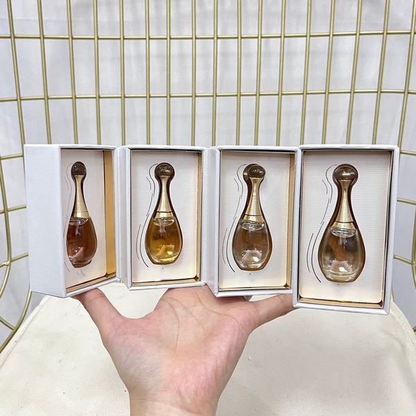 eau de toilette four-piece set 15 types 100ml women's elegant floral fragrance smells good and lasts
eau de toilette four-piece set 15 types 100ml women's elegant floral fragrance smells good and lasts