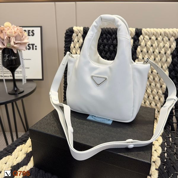 triangle soft basket bag handbags designer crossbody shoulder bags small totes leather fashion removable strap soft tote bags
triangle soft basket bag handbags designer crossbody shoulder bags small totes leather fashion removable strap soft tote bags
