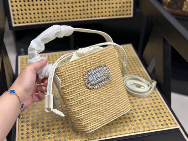 rv fashion woven bucket bag diamond logo women's grass woven crossbody bag designer luxury bag id royalfashion_bag
rv fashion woven bucket bag diamond logo women's grass woven crossbody bag designer luxury bag id royalfashion_bag
