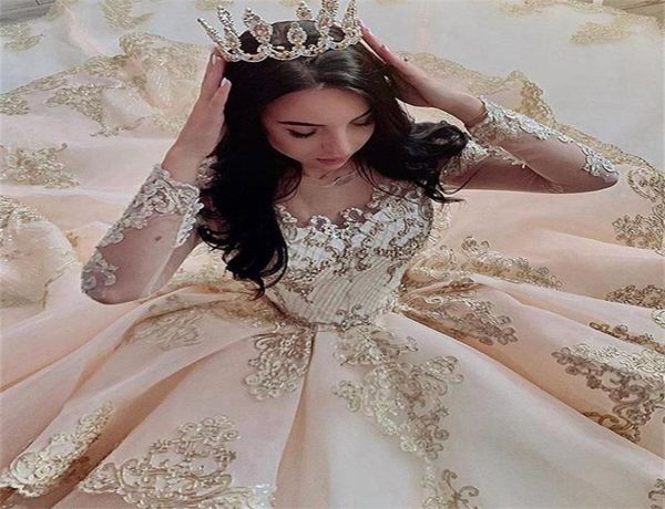 2022 luxury champagne bling ball gown quinceanera dresses jewel neck long sleeves lace appliques crystal beads floor length s1968635, Blue;red
2022 luxury champagne bling ball gown quinceanera dresses jewel neck long sleeves lace appliques crystal beads floor length s1968635, Blue;red