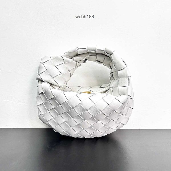 horn 2023 spring designer bag cow bags bottegas women's evening cutie knot mini jodies leather jodie 16cm girl cloud woven handbag buv0
horn 2023 spring designer bag cow bags bottegas women's evening cutie knot mini jodies leather jodie 16cm girl cloud woven handbag buv0