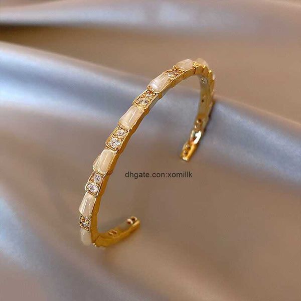 designer luxury belgary brand bracelet cats eye bamboo knot bracelet small and high end light luxury snake bone bracelet versatile and versa, Black
designer luxury belgary brand bracelet cats eye bamboo knot bracelet small and high end light luxury snake bone bracelet versatile and versa, Black