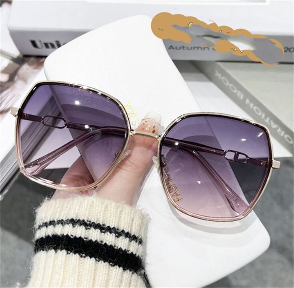 fashionable large frame polarized sunglasses, outdoor sunshade sunglasses, White;black
fashionable large frame polarized sunglasses, outdoor sunshade sunglasses, White;black