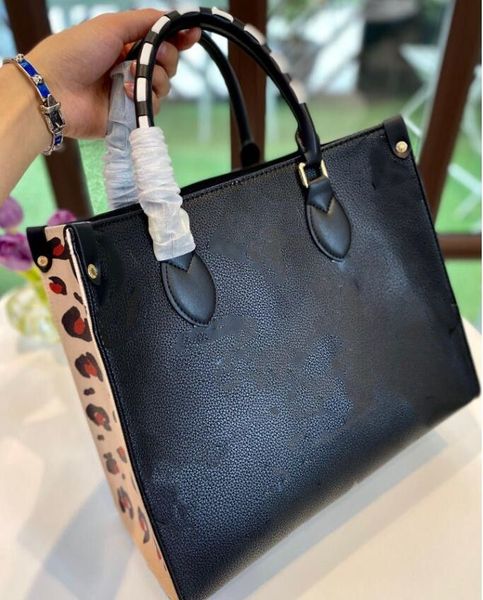 luxurys designers bags womens handbags purse flower tote bag ladies casual tote pvc leather shoulder bags female big purse handbag fashion w
luxurys designers bags womens handbags purse flower tote bag ladies casual tote pvc leather shoulder bags female big purse handbag fashion w