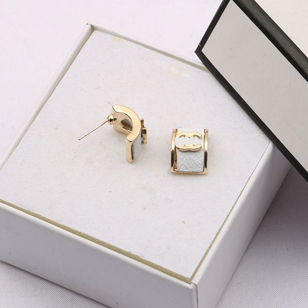 luxury designer brand letters earring clip famous women double letter colorful simple studs earrings wedding party jewerlry high quality, Golden;silver
luxury designer brand letters earring clip famous women double letter colorful simple studs earrings wedding party jewerlry high quality, Golden;silver