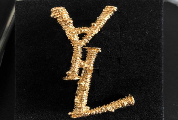 luxury fashion designer men womens brooches pins brand gold letter brooch pin suit dress pins for lady specifications designers je7378361, Gray
luxury fashion designer men womens brooches pins brand gold letter brooch pin suit dress pins for lady specifications designers je7378361, Gray