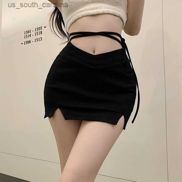 skirts black mini skirt with slit women y2k korean streetwear kpop gothic acubi 2023 summer high waist short skirts aesthetic l230522
skirts black mini skirt with slit women y2k korean streetwear kpop gothic acubi 2023 summer high waist short skirts aesthetic l230522