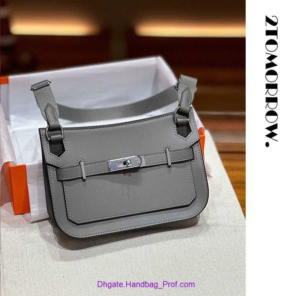 8a quality original hemrres j ypsiere tote bag for sale gypsy mini rain cloud gray swift calf leather shoulder backpackhave real logo
8a quality original hemrres j ypsiere tote bag for sale gypsy mini rain cloud gray swift calf leather shoulder backpackhave real logo