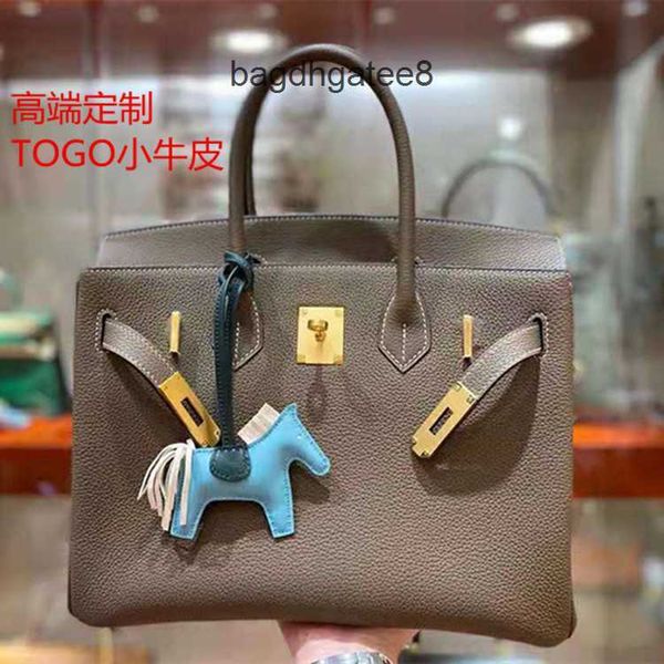 berkin designer lady birkins tote bags bag 2023 high-end togo calf leather head women's hand lock
berkin designer lady birkins tote bags bag 2023 high-end togo calf leather head women's hand lock