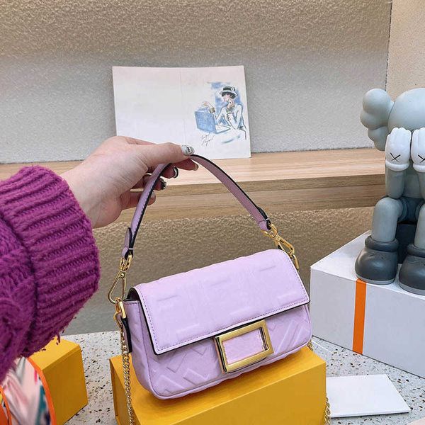 embossed baguette bag clasiic f print designer bag women luxury shoulder bags fashion small messenger bag 8 colors leather tote bag mobile p
embossed baguette bag clasiic f print designer bag women luxury shoulder bags fashion small messenger bag 8 colors leather tote bag mobile p