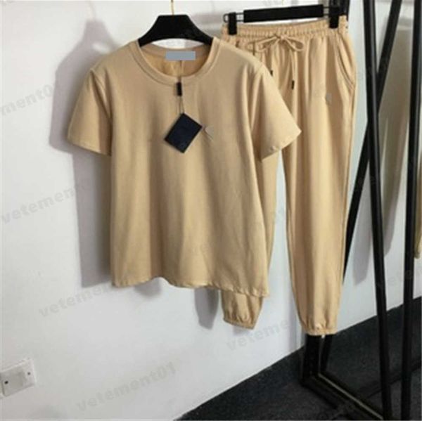 3 colors s-xl women tracksuit triangle logo embellished short sleeve t shirt casual pants summer two piece set designer tracksuits womens cl, Gray
3 colors s-xl women tracksuit triangle logo embellished short sleeve t shirt casual pants summer two piece set designer tracksuits womens cl, Gray