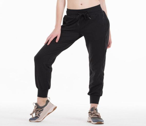 naked feel fabric yoga workout sport joggers pants women waist drawstring fitness running sweat trousers with two side pocket styl4963954
naked feel fabric yoga workout sport joggers pants women waist drawstring fitness running sweat trousers with two side pocket styl4963954