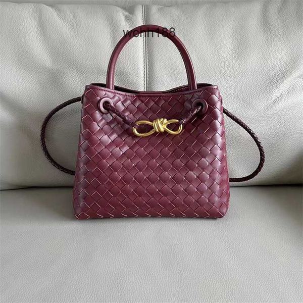 buckle spring/summer woven 2023 capacity girl designer leather women's bag cowhide metal bottegas handbag large evening one bags should
buckle spring/summer woven 2023 capacity girl designer leather women's bag cowhide metal bottegas handbag large evening one bags should