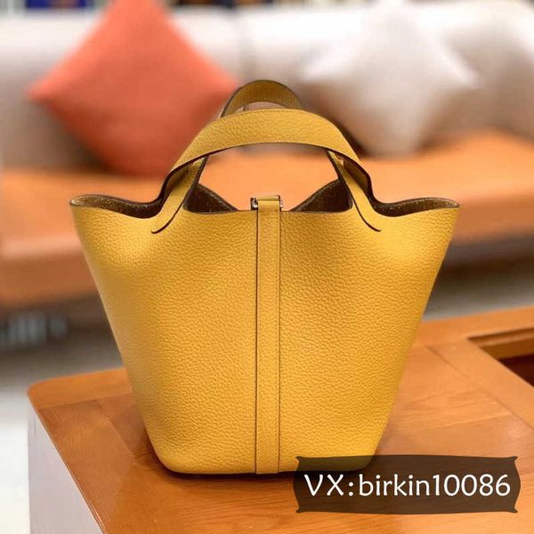 original edition 7a h home designer picotin lock bags pure hand sewn wax thread french tc leather 18 vegetable basket bag 2023 new summer wo
original edition 7a h home designer picotin lock bags pure hand sewn wax thread french tc leather 18 vegetable basket bag 2023 new summer wo