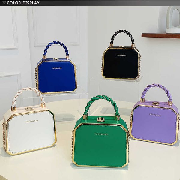 ladies one square bag fashion small cell phone chain designer shoulder crossbody purse box metal evening print classical solid
ladies one square bag fashion small cell phone chain designer shoulder crossbody purse box metal evening print classical solid