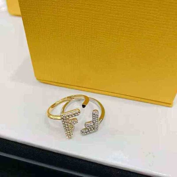 2023 new designer jewelry bracelet necklace ring / family female net red temperament earrings for girlfriend, Silver
2023 new designer jewelry bracelet necklace ring / family female net red temperament earrings for girlfriend, Silver