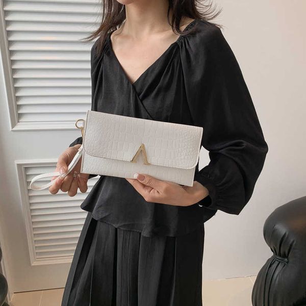 designer bag fashionable pu letter envelope this year's bag women's 2023 summer new trend small group texture fashion handheld
designer bag fashionable pu letter envelope this year's bag women's 2023 summer new trend small group texture fashion handheld