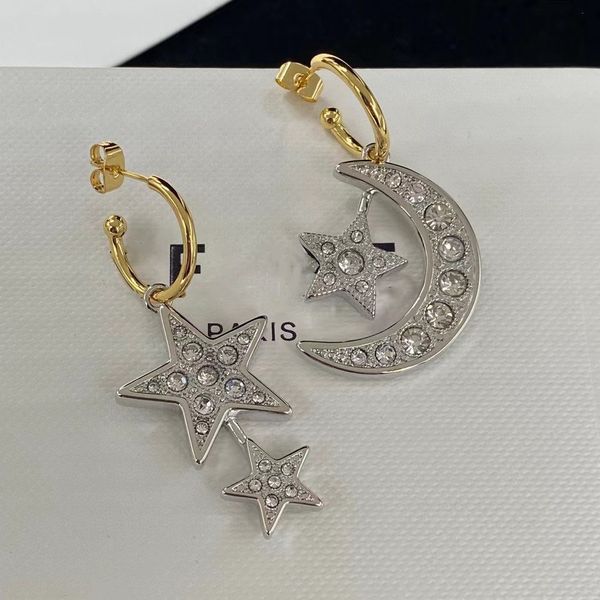 2023 exquisite diamond earring studs brand metal letter earrings pearl gold pendant earrings birthday gift-177, Golden;silver
2023 exquisite diamond earring studs brand metal letter earrings pearl gold pendant earrings birthday gift-177, Golden;silver