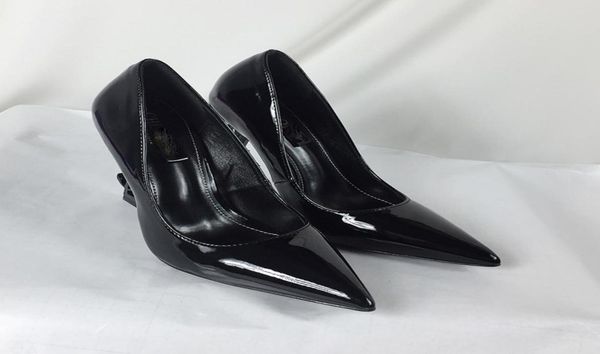 brand shoes 2018 new ship pointed highheeled shoes diamond bright face age season working professional shoes 11 cm blackred lett5035049, Black
brand shoes 2018 new ship pointed highheeled shoes diamond bright face age season working professional shoes 11 cm blackred lett5035049, Black