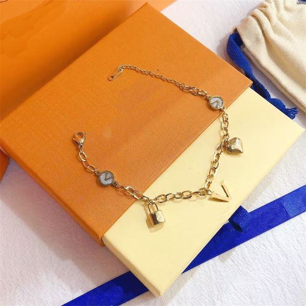 flower bracelet love chain bracelets luxury jewelry for women fashion jewelries flower heart bangle stainless steel gold diamond wristband c, Golden;silver
flower bracelet love chain bracelets luxury jewelry for women fashion jewelries flower heart bangle stainless steel gold diamond wristband c, Golden;silver
