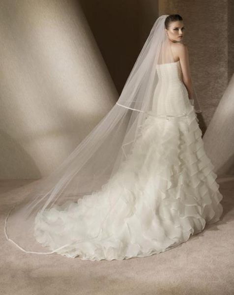 new vintage two layers ribbon edge with comb lvory white wedding veil cathedral bridal veils 3m length7329426, Black
new vintage two layers ribbon edge with comb lvory white wedding veil cathedral bridal veils 3m length7329426, Black