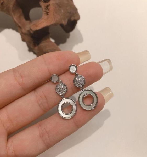 dangle chandelier korean fashion simple elegant shell round circle pendant earrings women exquisite shining rhinestone 20216739216, Silver
dangle chandelier korean fashion simple elegant shell round circle pendant earrings women exquisite shining rhinestone 20216739216, Silver