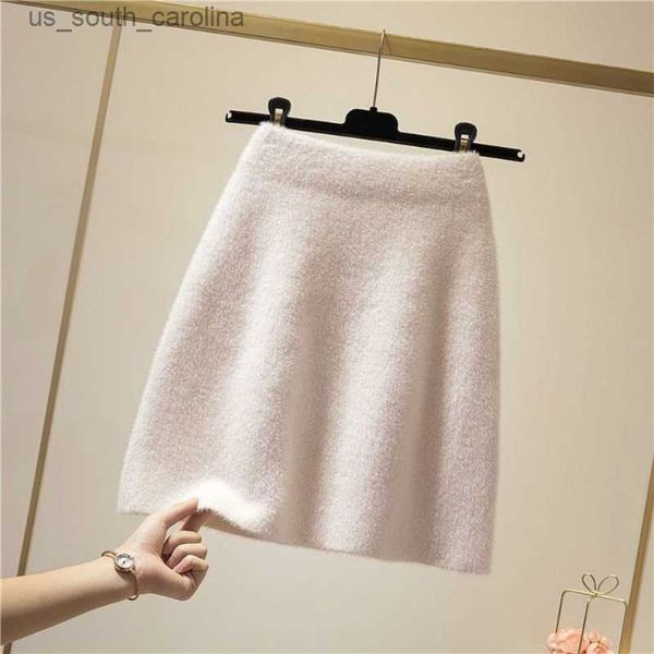 women's knitted skirt for fall and winter short solid high waist imitation mink hip wrap skirts skinny swing mini a-line skirt l230522, Black
women's knitted skirt for fall and winter short solid high waist imitation mink hip wrap skirts skinny swing mini a-line skirt l230522, Black