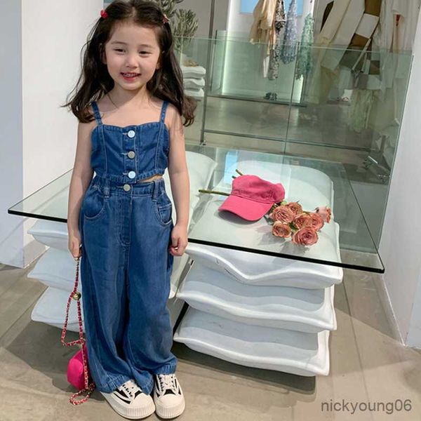 clothing sets summer denim fashion girl casual sleeveless and loose jeans 2pcs suits children set 2-6y, White
clothing sets summer denim fashion girl casual sleeveless and loose jeans 2pcs suits children set 2-6y, White