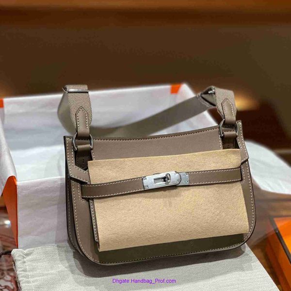 8a quality original hemrres j ypsiere tote bag for sale genuine leather womens bag 2023 new network red same style fashion simple versatile
8a quality original hemrres j ypsiere tote bag for sale genuine leather womens bag 2023 new network red same style fashion simple versatile