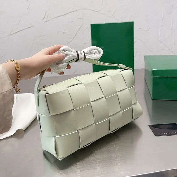 designer bag new arrival women's large tofu bag adjustable shoulder strap green handbag woven bag practical lightweight for daily 28cm
designer bag new arrival women's large tofu bag adjustable shoulder strap green handbag woven bag practical lightweight for daily 28cm