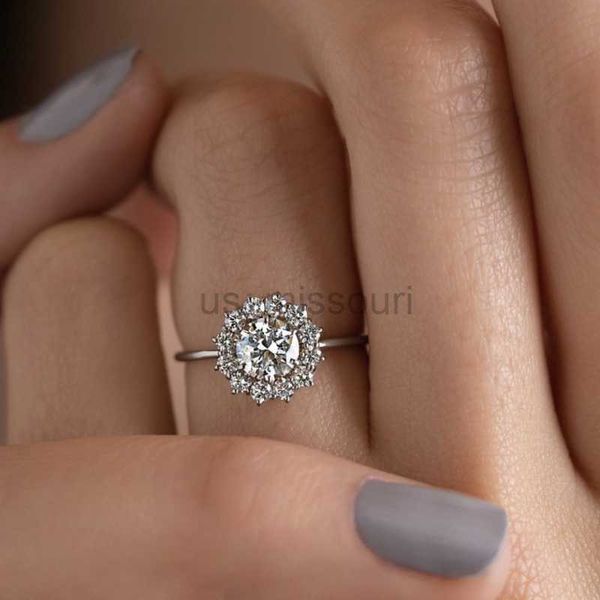band rings exquisite romantic gold color wedding rings for women shiny crystal ring simplicity elegant temperament engagement jewelry j23053, Silver
band rings exquisite romantic gold color wedding rings for women shiny crystal ring simplicity elegant temperament engagement jewelry j23053, Silver